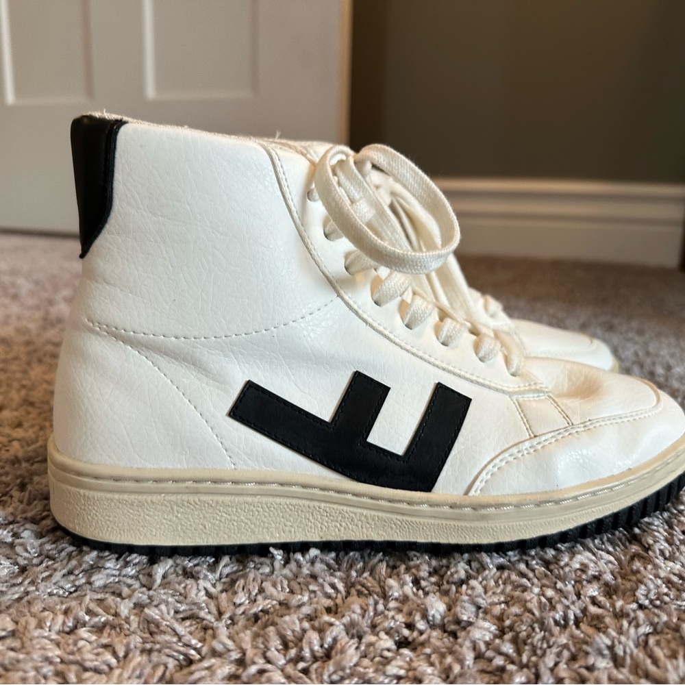 Flamingos Life 80s Retro High Top Sneakers – Size 37 (US 6.5)– Like New